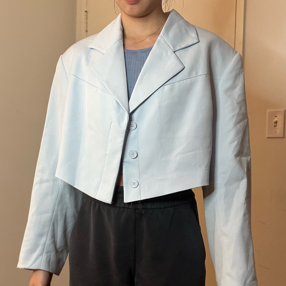 Women's Cropped blue blazer